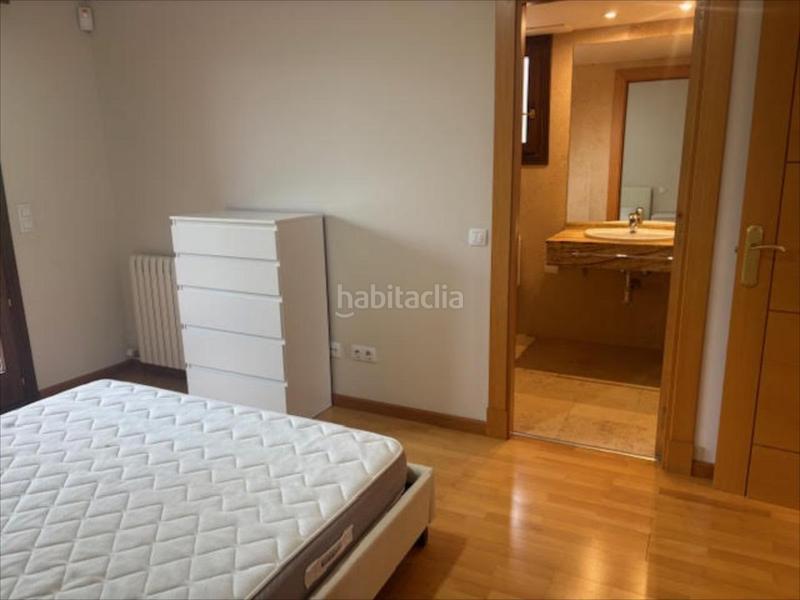 Foto e0a7f602-06cb-41f5-8ba8-b4df22a769a0. Doppelhaus in Montecanal Zaragoza