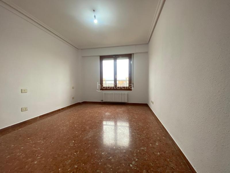 Foto 33609df3-079f-45ca-92dc-2c2217bd2185. Rent flat with pool in La Bozada - Parque Delicias Zaragoza