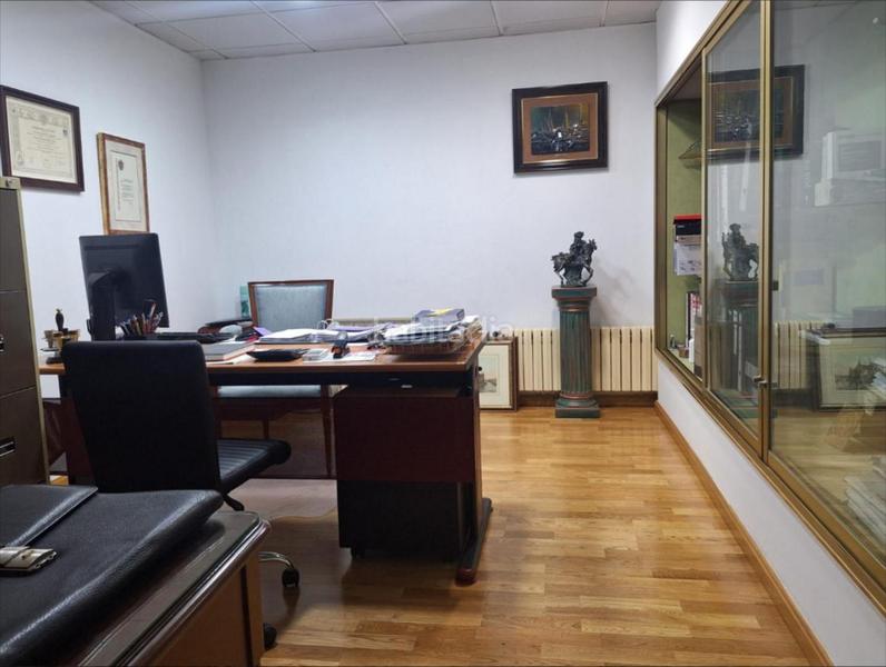 Foto 894fb249-2d55-40a8-b746-3a1ba5dd4ead. Rent business premise in Paseo Independencia Zaragoza