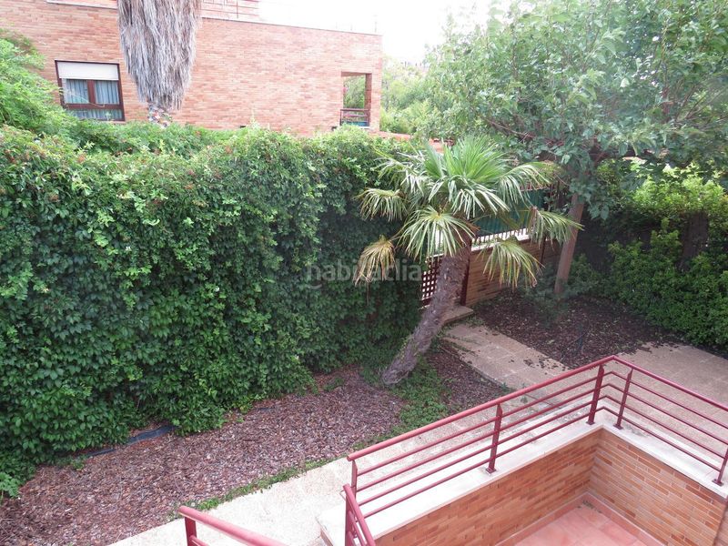 Foto 3e8e13ba-a33a-4db1-ac80-4977a189f1dc. Casa aparellada amb piscina a Montecanal Zaragoza