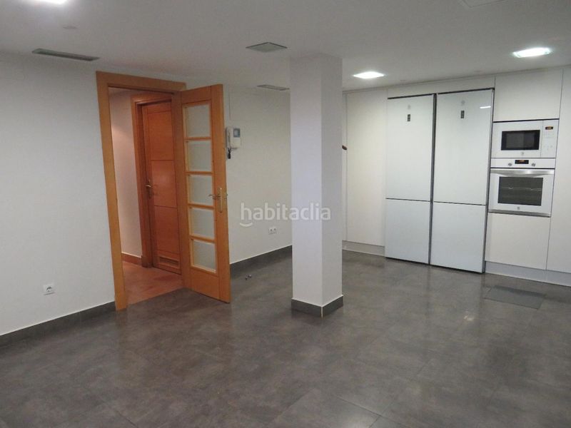 Foto a61de52b-cf60-4d18-ad33-99418af2f0cb. Casa aparellada amb piscina a Montecanal Zaragoza