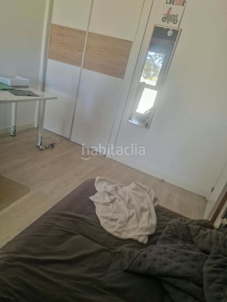 Foto 6a582a2c-d783-4872-bca6-aff3b9adede5. Casa adossada amb piscina a Montecanal Zaragoza