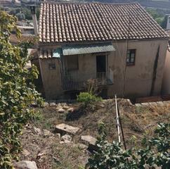 Haus in Puig-reig. Casa de 3 pisos a reformar,+altre parcela per construir