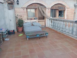 Rent House in Gironella. Casa, con jardín,huerto,terraza