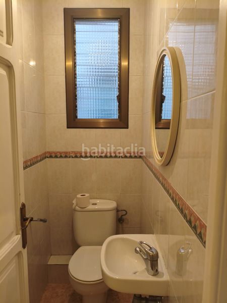 Foto ed8276cf-b5a2-43e0-8b93-9aa26ce0458c. Pis a Sagrada Família Barcelona