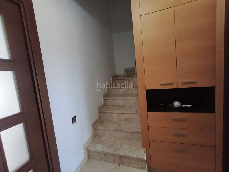 Foto d7f8222e-f444-4366-8916-7a5eb3b51936. Casa aparellada amb xemeneia calefacció aparcament a Berga