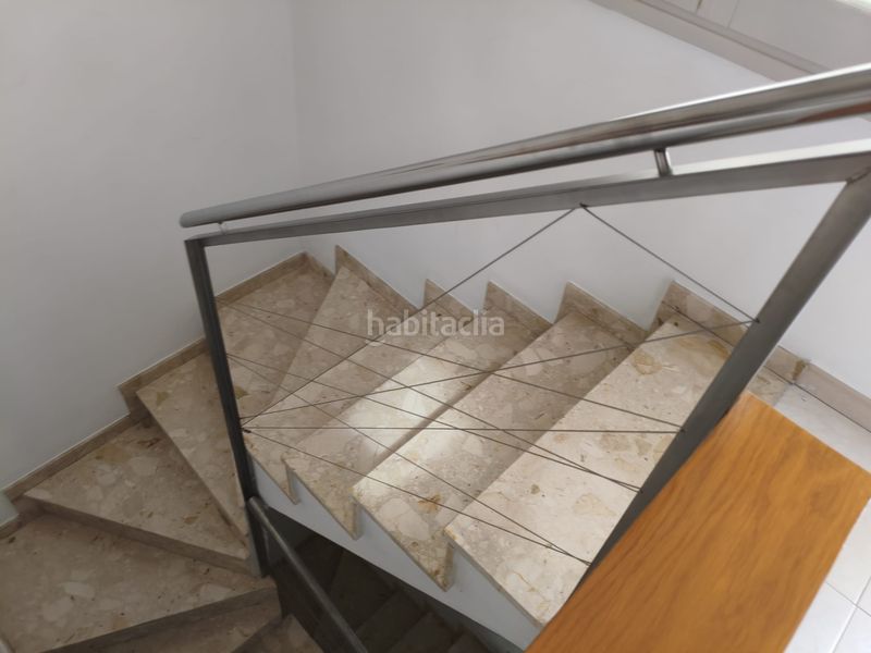 Foto f697a61d-12ff-45e5-9529-53e7a94cbe71. Casa aparellada amb xemeneia calefacció aparcament a Berga