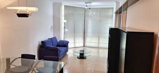 Rent Flat  Plaça de la república. Piso amueblado en pl. republica