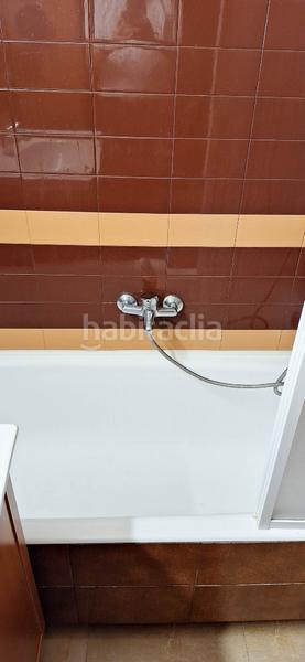 Foto c72c3f1b-1793-451c-ad0c-17246f78e80f. Alquiler piso apartamento junto a c. comercial illa diagonal en Barcelona