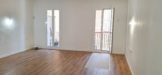 Lloguer Loft  Carrer de tamarit. Piso reformado junto a mercado de sant antoni