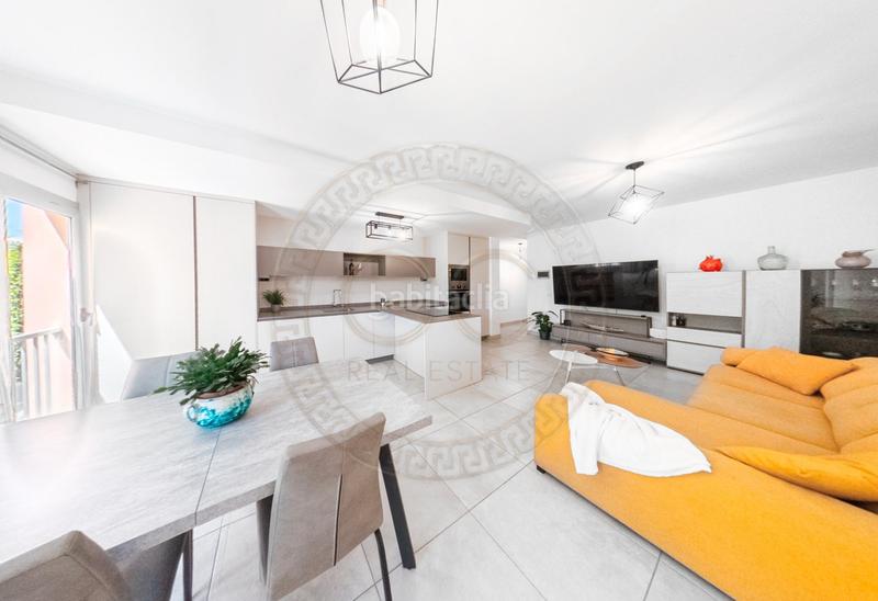 Foto 46bc4d31-b47c-4a28-9f9c-e3bc924e8823. Piso entrar a vivir piso completamente reformado con plaza de garaje y trastero en vecindario en Santa Lucía de Tirajana