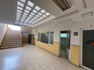 Lloguer Local Comercial a Calle del estanque de la cruz 2
