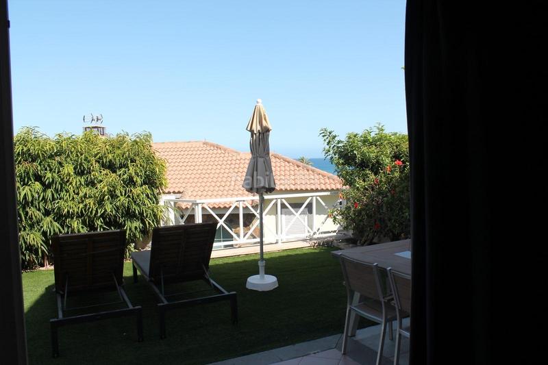 Foto 5f44f17f-0123-4fea-aeb7-d7efa925b827. Casa pareada en calle costa canaria 114 en Playa del Inglés San Bartolomé de Tirajana