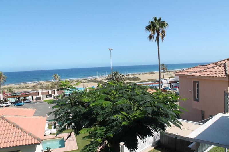 Foto 664d611b-d6c0-40c9-9790-ed8d80ea0623. Casa pareada en calle costa canaria 114 en Playa del Inglés San Bartolomé de Tirajana