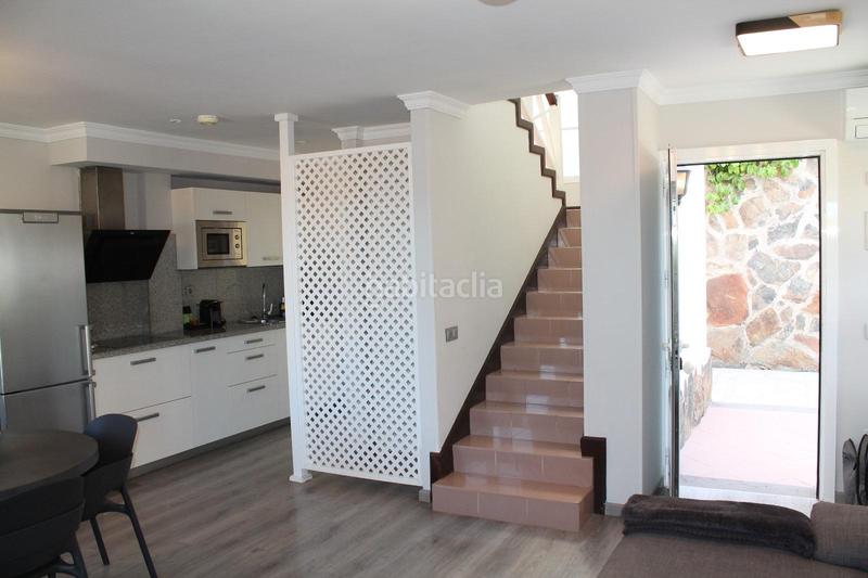 Foto ae115beb-6aa1-4379-87b1-67f1345f4dce. Towny house in calle costa canaria 114 in Playa del Inglés San Bartolomé de Tirajana