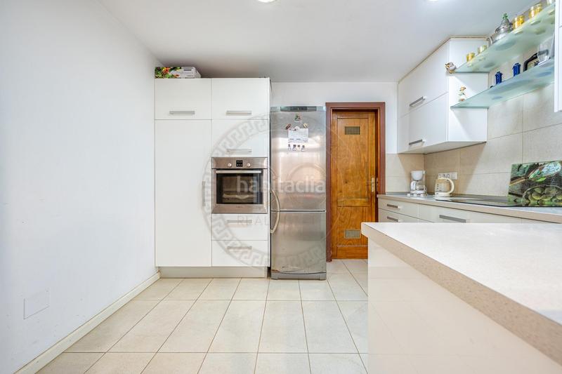 Foto 30f6ab43-433b-4b4d-861d-15ccfb0b35fa. Apartamento en calle artenara 6 en San Fernando San Bartolomé de Tirajana