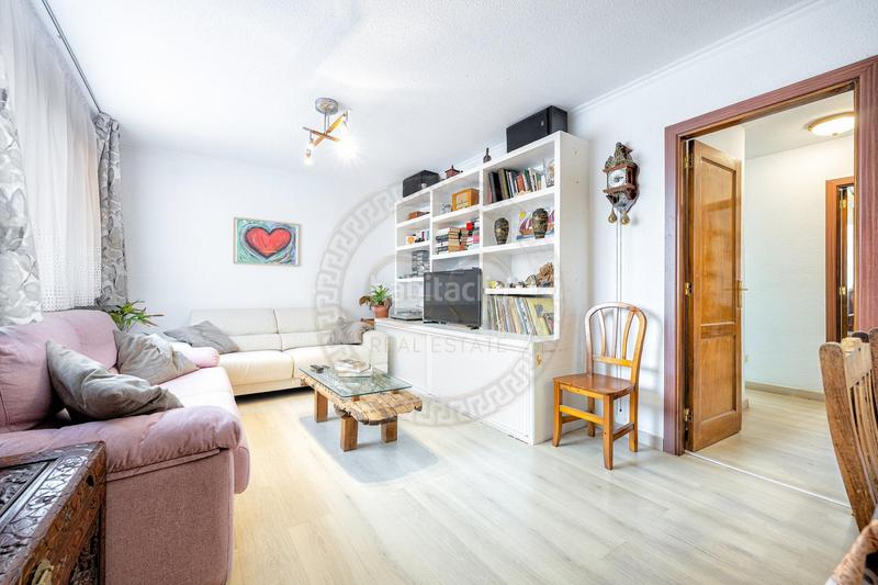 Foto a953d3f0-fa69-4276-b79a-9058596a3ab6. Apartamento en calle artenara 6 en San Fernando San Bartolomé de Tirajana