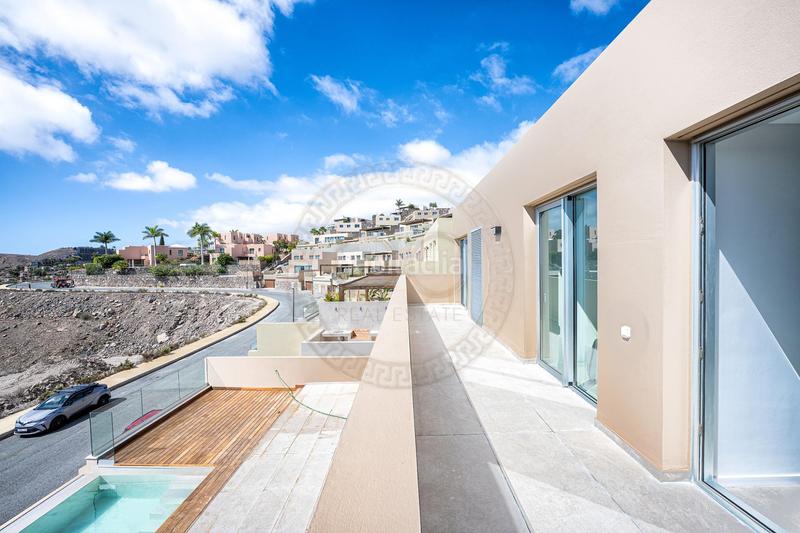 Foto 65168f3c-ac79-4a54-a3ad-134c4b455ed6. Chalet avec parking piscine dans Salobre Golf San Bartolomé de Tirajana