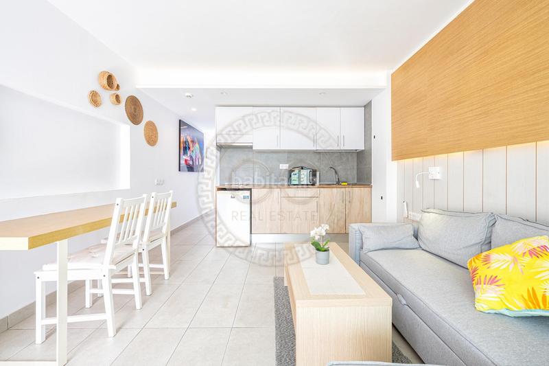 Foto f22c894e-b9e3-422d-92dd-b68bf7ce0acf. Apartament amb piscina a Playa del Inglés San Bartolomé de Tirajana