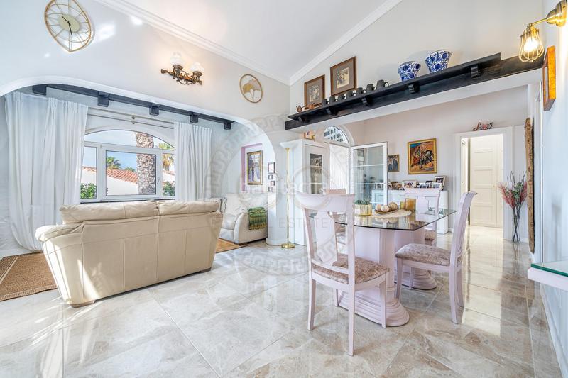 Foto 63a6012d-b5d9-4b38-92c5-ee68a2598e78. Lloguer xalet a Arguineguín Mogán