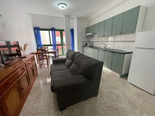 Rent Flat  Calle luis velasco 65. Se alquila acogedor piso de 1 dormitorio en arinaga, a pocos min
