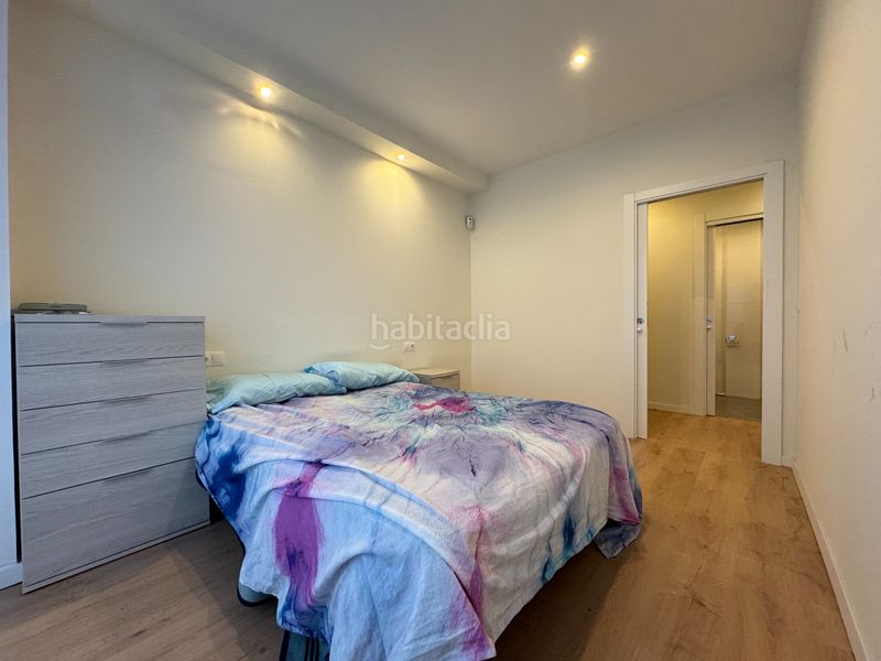 Foto b18b4c12-6822-4bcd-9ec7-f45d673c4dcd. Local comercial a La Bordeta Barcelona
