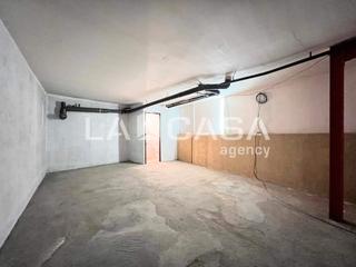 Locale commerciale in Llefià