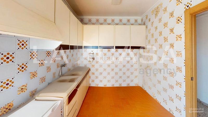 Foto dc9cb81e-c4a9-4bd3-b33e-d2e7a04e8f84. Piso en Centro-El Castillo Sagunt