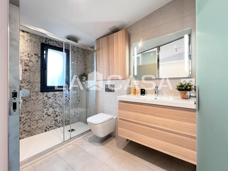 Foto ee26a46c-f967-401d-ad78-214558d3f76c. Chalet con riscaldamento in Sant Andreu de Palomar Barcelona