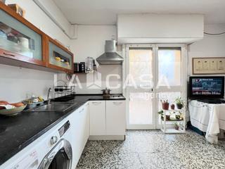 Locale commerciale in La Salut