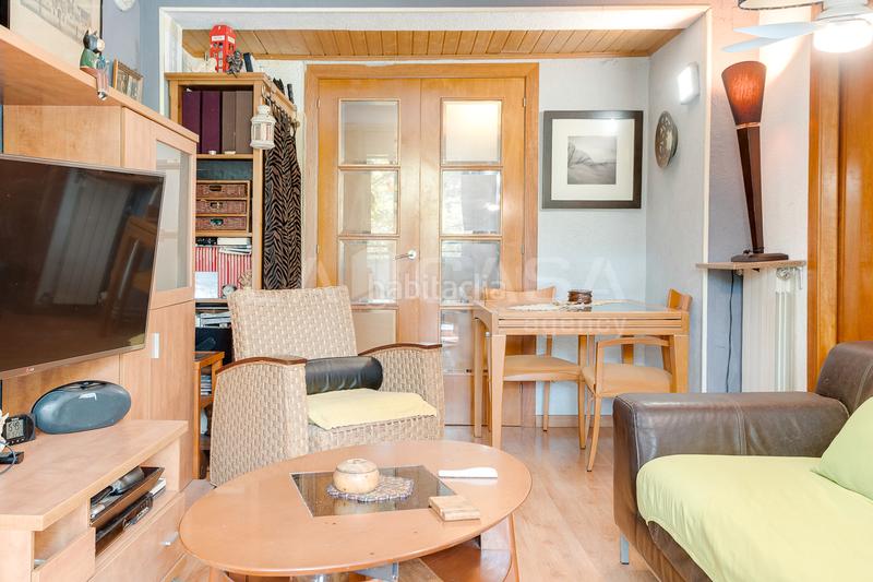 Foto 665fd93d-5687-4769-bafd-b0843a26bd6b. Piso en La Verneda - La Pau Barcelona
