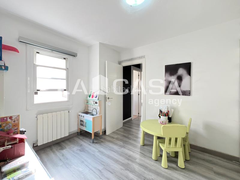 Foto c825c549-d0a0-4e0e-9a6a-51a9da992b10. Ático en Roquetes Barcelona