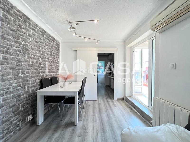 Foto 15cc0c9c-d1f5-49ff-b6fe-58674afe0ed2. Attique avec chauffage dans Roquetes Barcelona