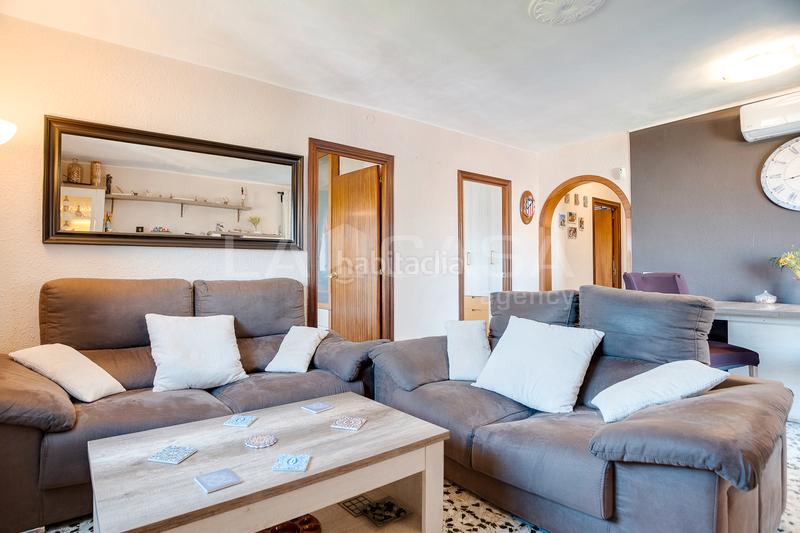 Foto c89c5d17-c53f-4087-a3b1-8fd289c57d4c. Etagenwohnung in Sant Roc Badalona