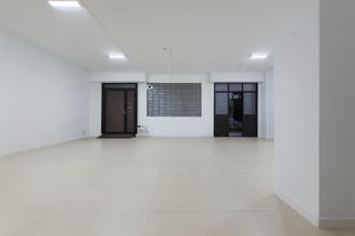 Business premise in Carrer de Jules Verne