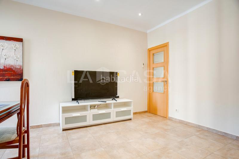 Foto 0a90a132-bbee-4bc3-9431-6920e35400a0. Etagenwohnung mit heizung in El Clot Barcelona