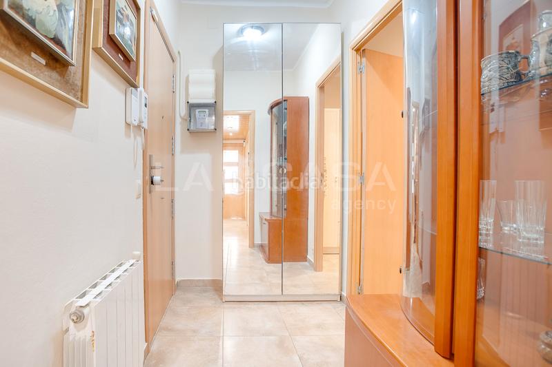 Foto 420a50a6-8383-43f0-987c-671d732208ce. Flat with heating in El Clot Barcelona