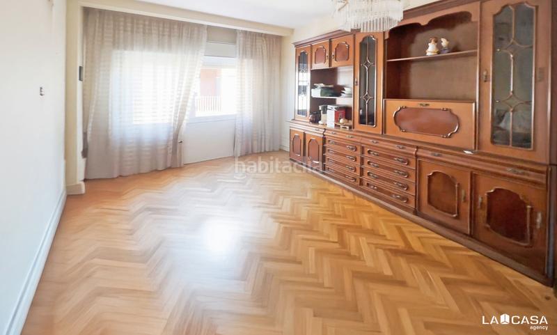 Foto 18a633dd-6c0b-4212-a523-e13257e46c81. Piso en Can Clota Esplugues de Llobregat