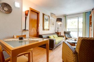 Etagenwohnung in La Verneda - La Pau