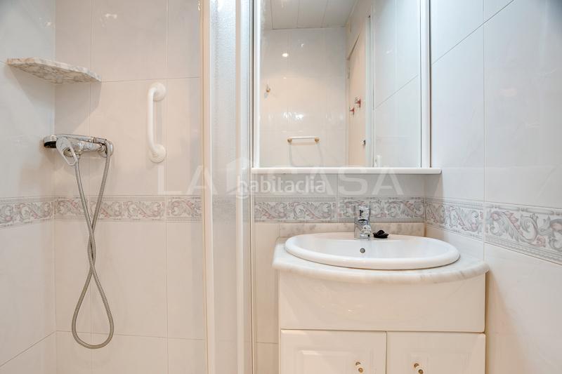 Foto 5cce0e9e-d888-4d09-8b8d-b0af6c7ac71b. Pis amb calefacció a La Verneda - La Pau Barcelona