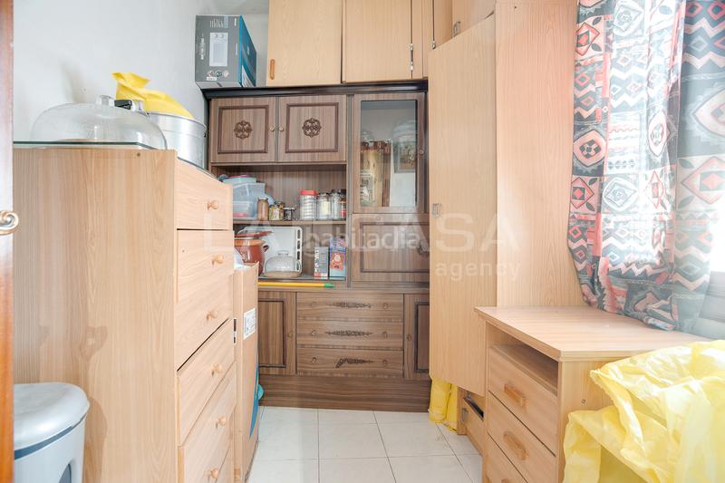 Foto 88a2772c-8378-4565-8e1a-e23f9b964fb5. Etagenwohnung mit heizung in Safaretjos Santa Coloma de Gramenet