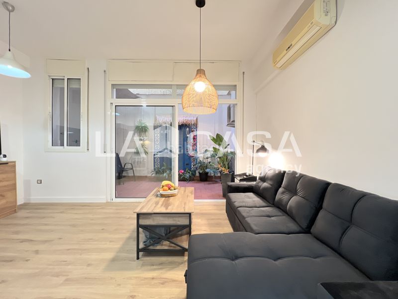 Foto 7a2cf6e0-190e-4f57-9aa9-f94b6153c43f. Pis a Gòtic Barcelona