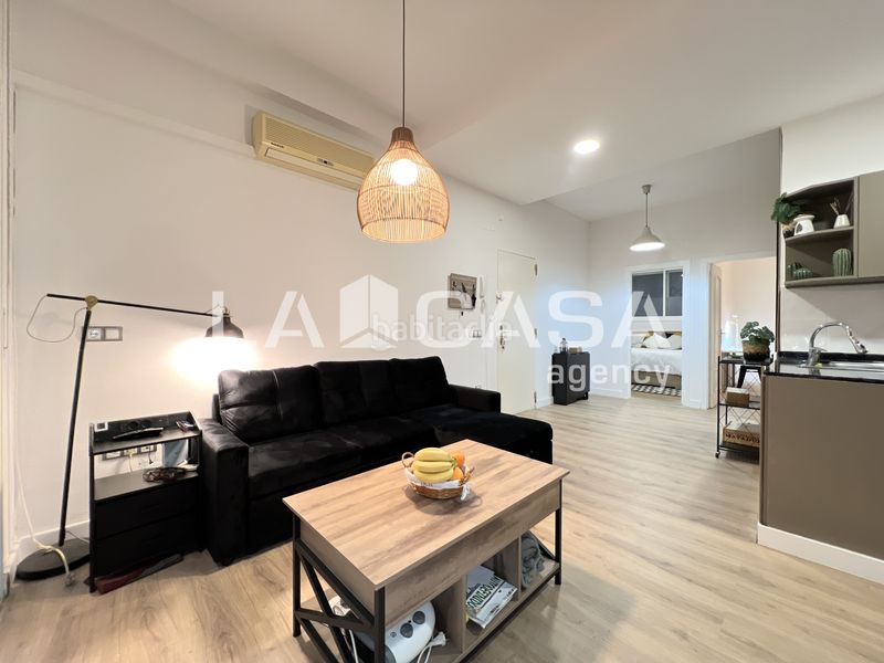 Foto c22b8aff-d1f3-4071-b7a6-fab53c8c474b. Pis a Gòtic Barcelona