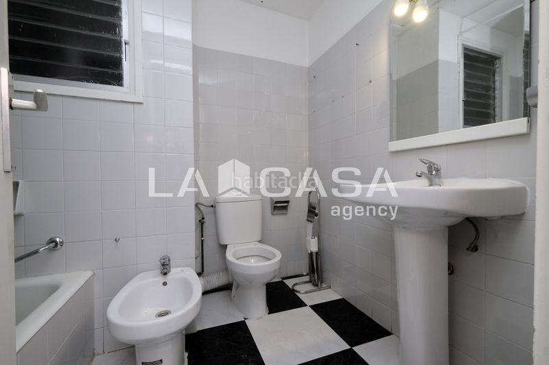 Foto 938c3ef6-214a-403f-b37d-f7ea5e5d0773. Pis amb calefacció a Vilapicina - Torre Llobeta Barcelona