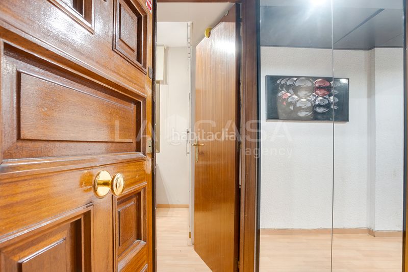 Foto bdd7aa81-8886-42d4-9b61-853951b87e4a. Piso en Besòs - Maresme Barcelona