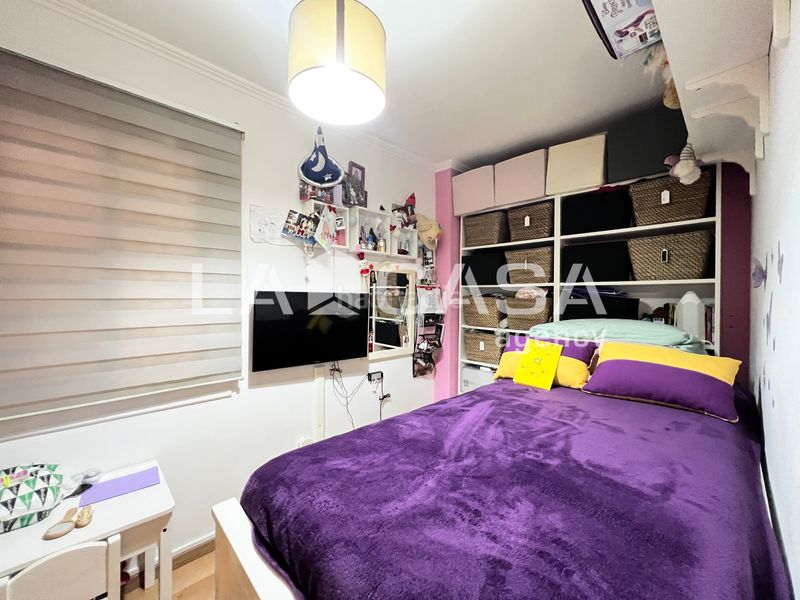 Foto 723df6f8-c578-46f3-821a-0cd4fc2a134b. Pis a La Salut Badalona