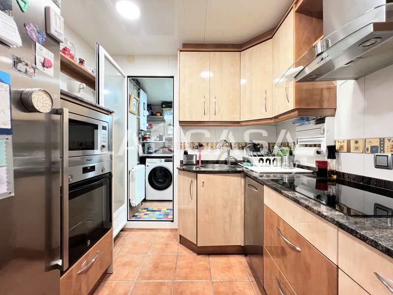 Foto 8de2d33a-591d-44b9-88df-a8b44c1825ba. Pis a La Salut Badalona