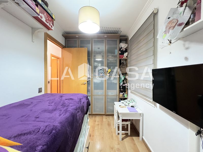 Foto b6396c4c-20fb-44a2-a43f-7870245eaf64. Pis a La Salut Badalona