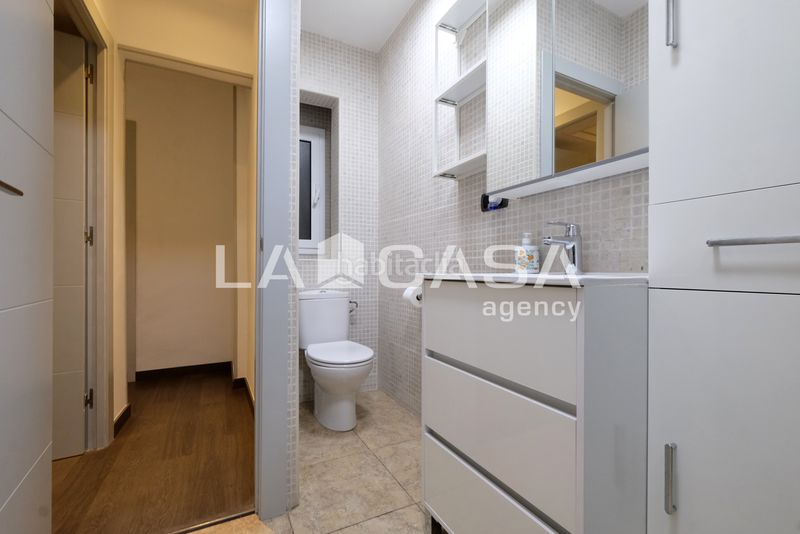 Foto 7ae8c0e5-f944-4fc5-a4cc-09115bc364ce. Pis a Vilapicina - Torre Llobeta Barcelona
