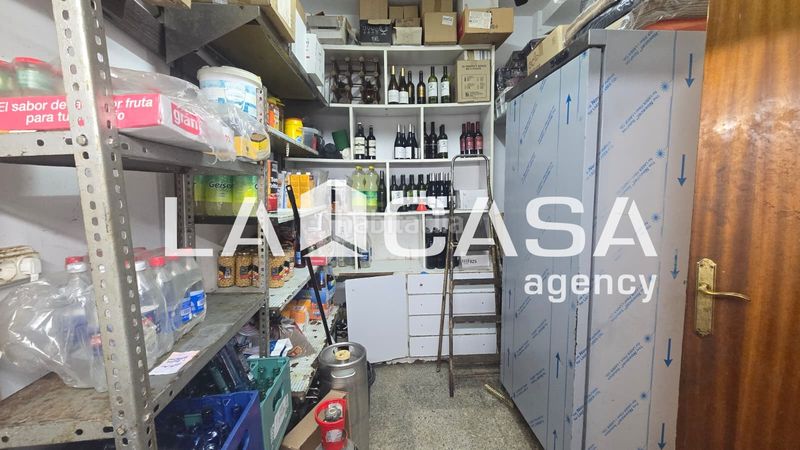 Foto 2e65a588-9e5c-418a-b36a-43dce2fd739c. Local comercial a La Guineueta Barcelona
